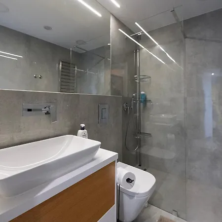 Apartamento Highest Penthouse In Lodz- Ii Floors With View &free Parking *