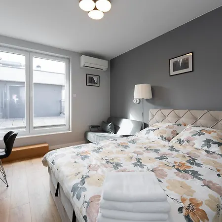 Highest Penthouse In Lodz- Ii Floors With View &free Parking * Łódź