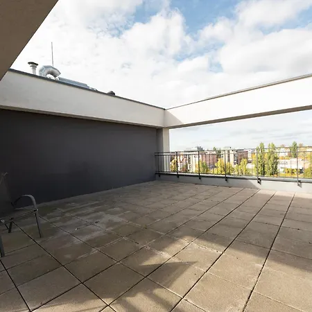 Highest Penthouse In Lodz- Ii Floors With View &free Parking Apartamento