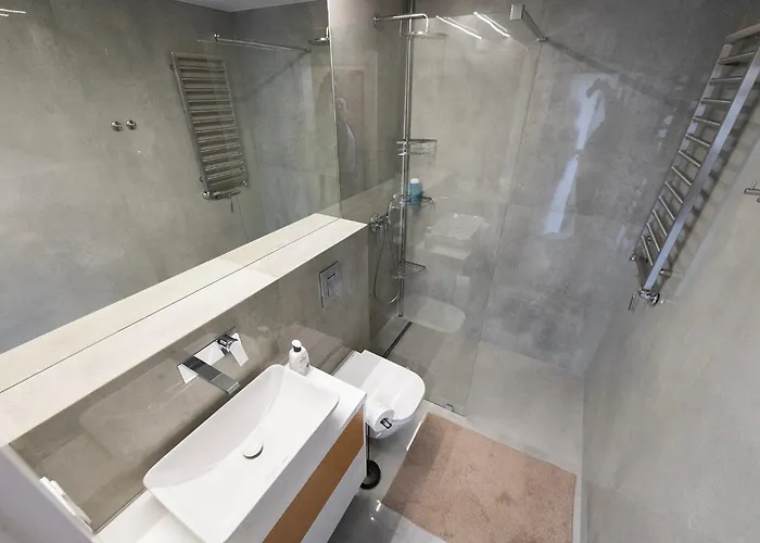 Highest Penthouse In Lodz- Ii Floors With View &free Parking Łódź