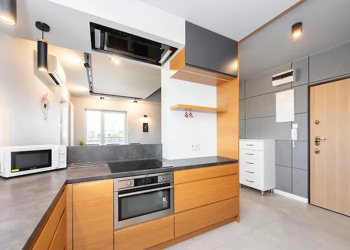 Highest Penthouse In Lodz- Ii Floors With View &free Parking Lägenhet